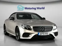 Usado Mercedes E220 AMG line 194 HP (142 kW) 2019 Prateado Cabrios