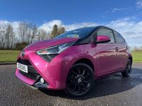 Begagnad Toyota Aygo X-cite 72 HK (52 kW) 2019 Lila Halvkombi