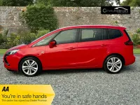 Usado Vauxhall Zafira Tourer SRi 140 HP (102 kW) 2016 Vermelho Monovolume
