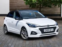 Used Hyundai i20 84 HP (61 kW) 2019 White Hatchback