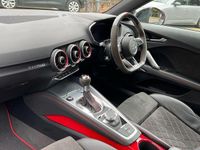 Used Audi TT Comfort 245 HP (180 kW) 2023 Red Coupe