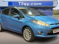 Used Ford Fiesta Titanium 96 HP (70 kW) 2010 Blue Hatchback