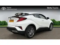Used Toyota C-HR 194 HP (142 kW) 2023 White SUV