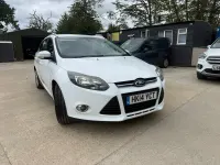 Used Ford Focus Zetec 2014 White Estate