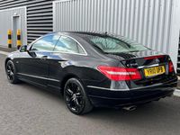 Begagnad Mercedes E350 SE 2010 Svart Sportkupé