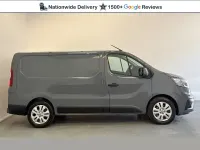 Używany Renault Trafic 130 KM (95 kW) 2023 Szary