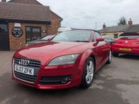 Begagnad Audi TT 200 HK (147 kW) 2007 Röd Sportkupé