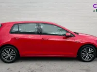 Used VW Golf VII SE 130 HP (95 kW) 2018 Tornado red