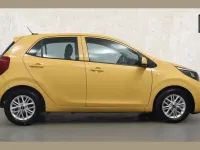 Used Kia Picanto 65 HP (47 kW) 2024 Yellow Hatchback