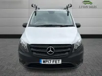 Usado Mercedes Vito 2017 Prateado Van