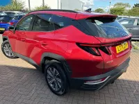 Used Hyundai Tucson SE 150 HP (110 kW) 2021 Red SUV