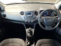 Usado Hyundai i10 SE 66 HP (48 kW) 2017 Branco Citadino