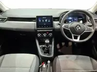 Used Renault Clio Evolution 90 HP (66 kW) 2024 Grey Hatchback