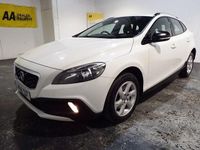 Used Volvo V40 SE 2014 White Hatchback