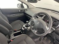 used Peugeot 5008 1.6 BLUE HDI S/S ACTIVE 5d 120 BHP