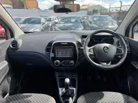 Used Renault Captur Dynamique 90 HP (66 kW) 2017 Silver SUV