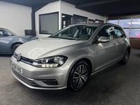 Used VW Golf VII SE 130 HP (95 kW) 2019 Silver Hatchback