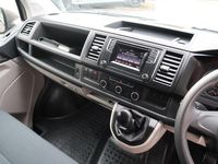 Used VW Transporter Trendline 102 HP (75 kW) 2018 Beige Van