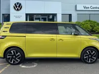 Używany VW ID. Buzz Pro 210 kW (286 KM) 2025 Żółty Minivan