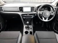 Używany Kia Sportage 130 KM (95 kW) 2019 Czerwony SUV