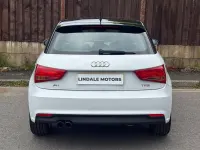Usado Audi A1 Sportback Sport 125 CV (91 kW) 2015 Blanco Utilitario