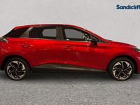 Used MG MG4 EV SE 125 kW (170 HP) 2025 Tri coat  dynamic red Hatchback