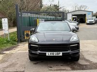 Used Porsche Cayenne 440 HP (323 kW) 2018 Black SUV