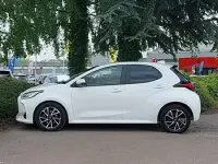 Used Toyota Yaris Hybrid Design 116 HP (85 kW) 2023 White Hatchback