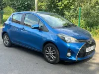 Used Toyota Yaris Multidrive S 99 HP (72 kW) 2015 Blue Hatchback