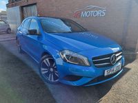 Used Mercedes A180 118 HP (86 kW) 2014 Blue Hatchback