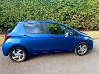 Used Toyota Yaris 2017 Blue Hatchback