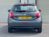 Używany Peugeot 208 Active 82 KM (60 kW) 2013 Szary Hatchback