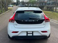 Used Volvo V40 SE Lux 2015 White Hatchback