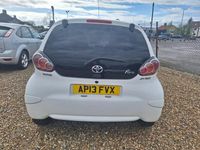Used Toyota Aygo 68 HP (50 kW) 2013 White Hatchback