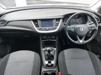 Used Vauxhall Grandland X 130 HP (95 kW) 2019 White SUV