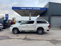 Used Toyota HiLux 150 HP (110 kW) 2016 White Pickup