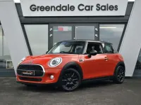 Używany Mini Cooper Classic 2019 Pomarańczowy Hatchback