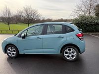 Begagnad Citroën C3 PureTech 2016 Blå Halvkombi