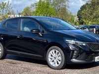 New Renault Clio V 90 HP (66 kW) 2026 Metallic  diamond black  Hatchback