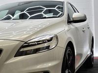 Used Volvo V40 R-Design 2017 White Hatchback