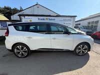 Used Renault Grand Scénic IV Dynamique 110 HP (80 kW) 2018 White MPV