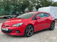 Used Vauxhall Astra GTC Edition 200 HP (147 kW) 2015 Red Hatchback