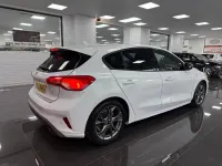 Used Ford Focus ST-Line 125 HP (91 kW) 2020 White Hatchback