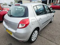 Used Renault Clio II Expression 2010 Silver Hatchback