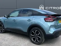Usado Citroën e-C4 Shine 100 kW (136 HP) 2023 Azul Citadino