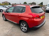 Begagnad Peugeot 2008 S 2015 Röd SUV