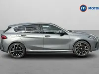 Usado BMW 123 M Sport 204 CV (150 kW) 2025 Gris Utilitario