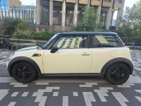 Used Mini Cooper D Hatch 2010 White Hatchback