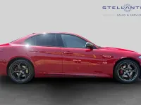 Used Alfa Romeo Giulia Ti 276 HP (202 kW) 2021 Red Sedan