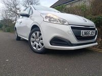 Używany Peugeot 208 Access 68 KM (50 kW) 2015 Biały Hatchback